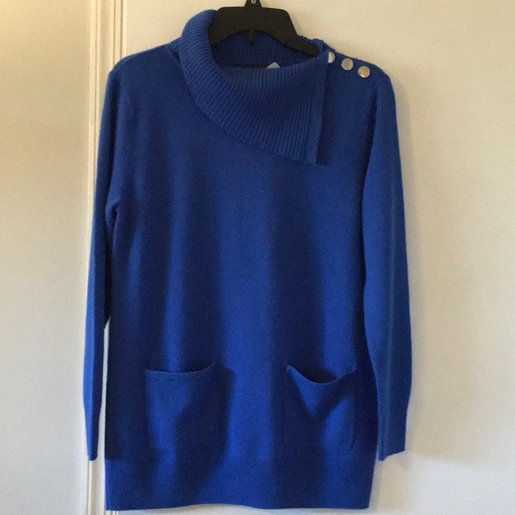New with tags, small, New York and Company. Electric blue long sweater - Picture 1 of 2
